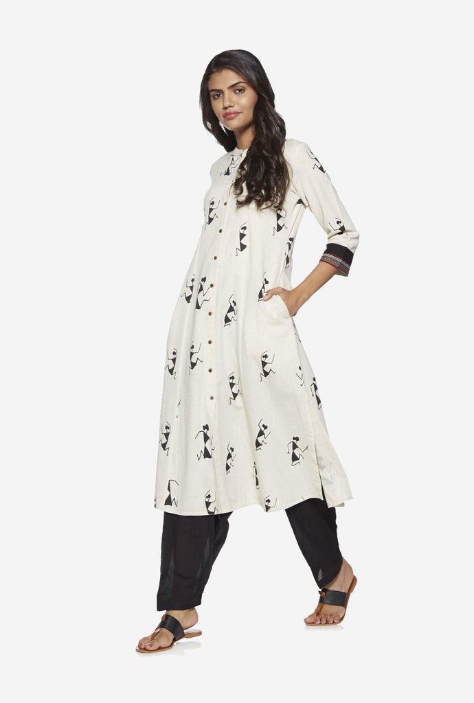 Utsa Black Solid Patiala Salwar