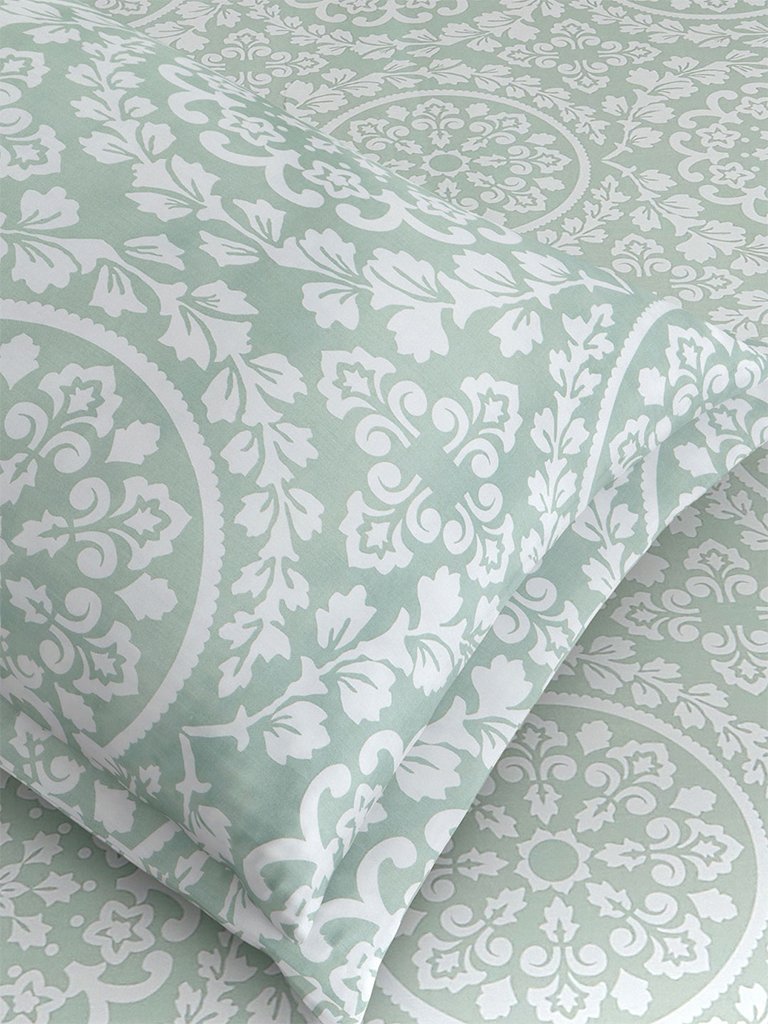Westside Home Mint 210 TC Sateen Double Bedsheet With Two Pillowcases