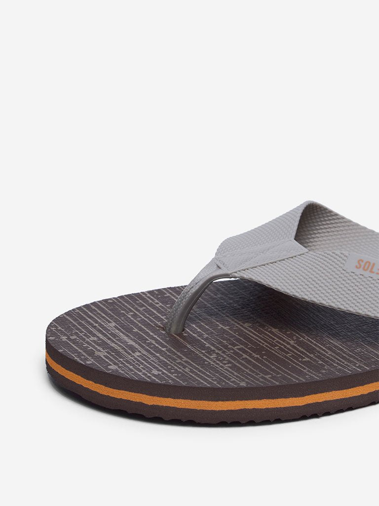 SOLEPLAY Brown Circular Design Flip-Flops