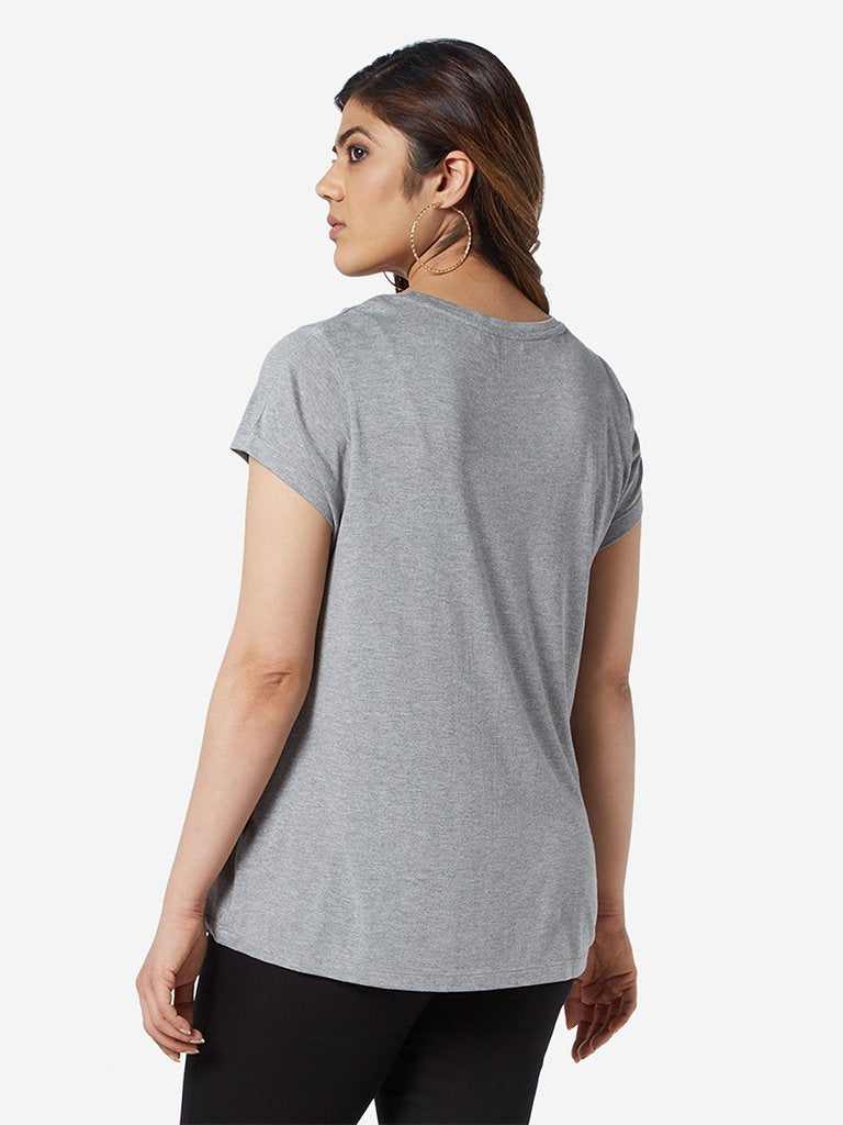 Sassy Soda Curve Grey Text Pattern Edna T-Shirt