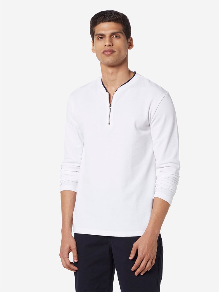 Ascot White Self-Textured Slim Fit T-Shirt