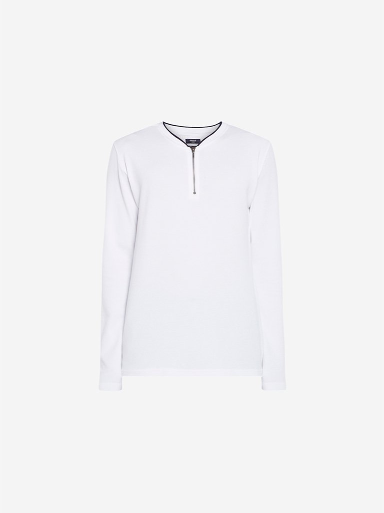 Ascot White Self-Textured Slim Fit T-Shirt