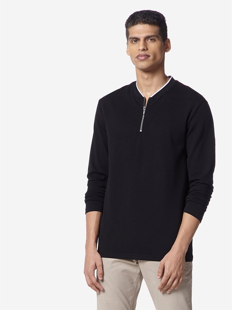 Ascot Black Self-Textured Slim Fit T-Shirt