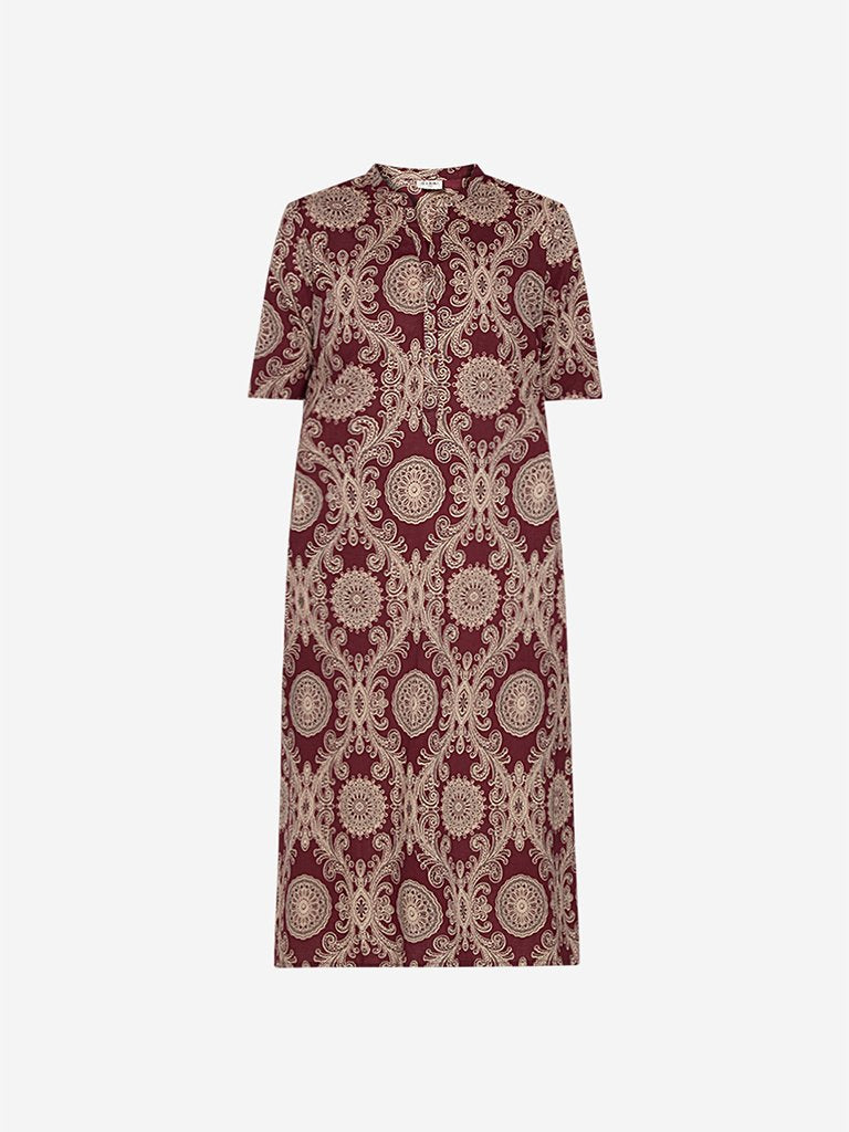 Diza Curve Maroon Pure Cotton Straight Kurta