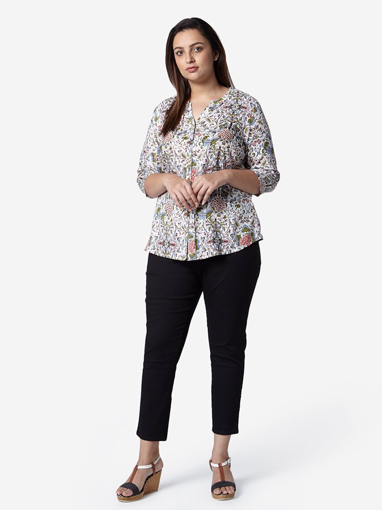 Gia Curve Black Cropped Jeans