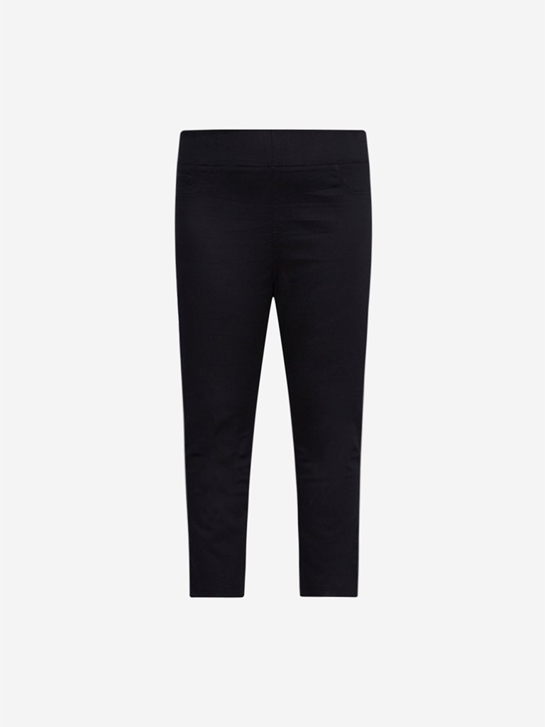Gia Curve Black Cropped Jeans