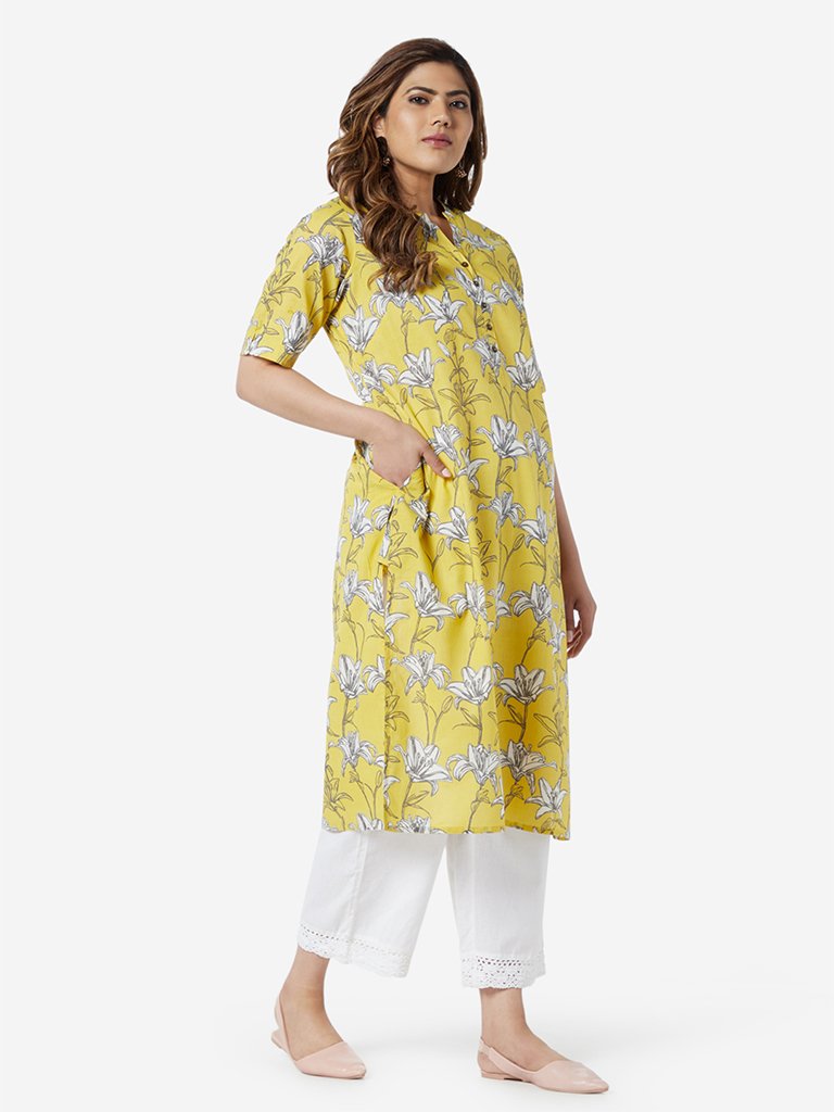 Diza Curve Yellow Lily Printed Straight Kurta