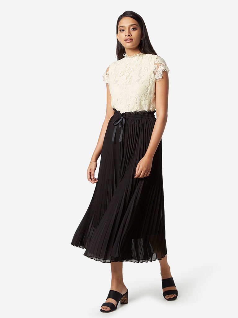 Wardrobe Off White Lace Kylie Top