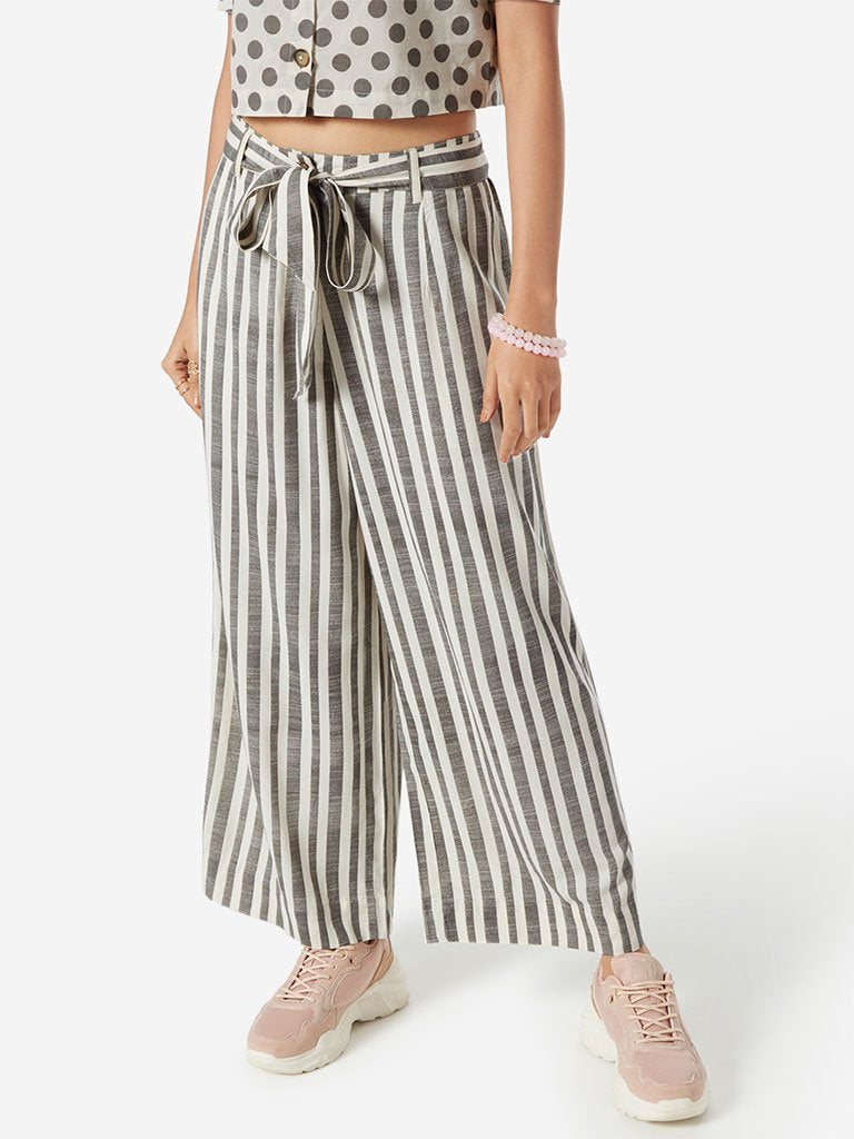 Bombay Paisley Off White Palazzos With Belt