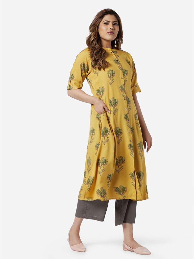 Diza Curve Yellow Floral Printed A-line Kurta