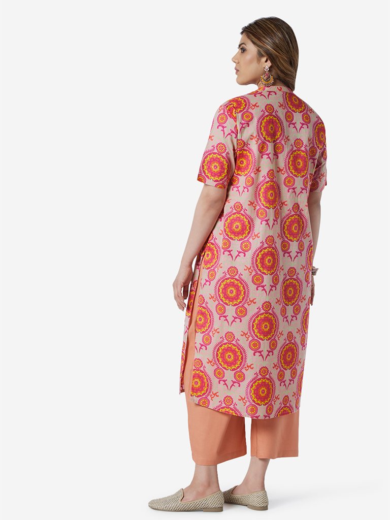 Diza Curve Peach Circle Pattern Straight Kurta