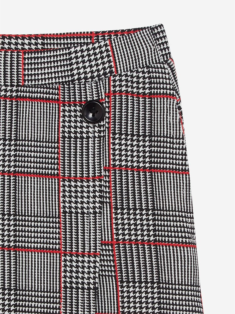 HOP Kids Black And White Houndstooth Print Skirt