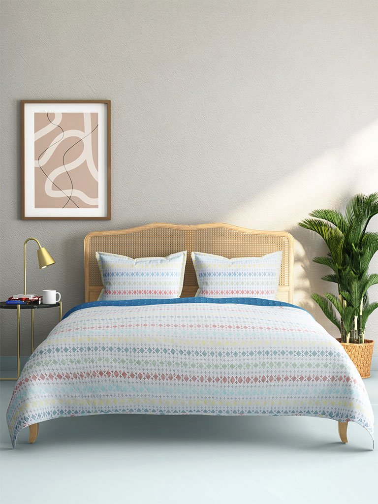 Westside Home Multicolour Quilted Double Bedcover With Two Pillowcases Set