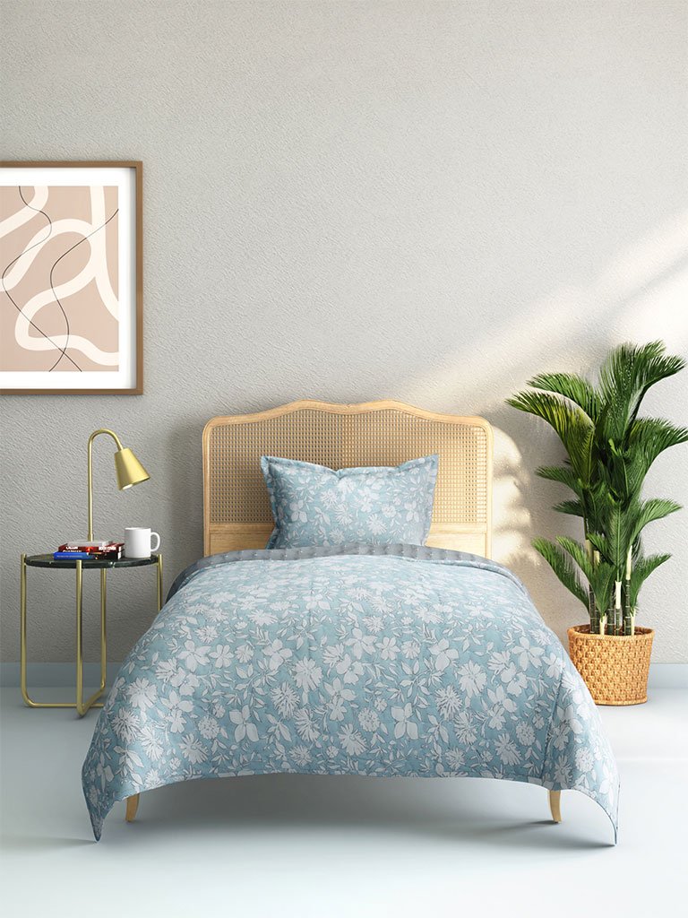 Westside Home Light-Blue Tropical Print Single Quilted Bed Cover And Pillowcase Set