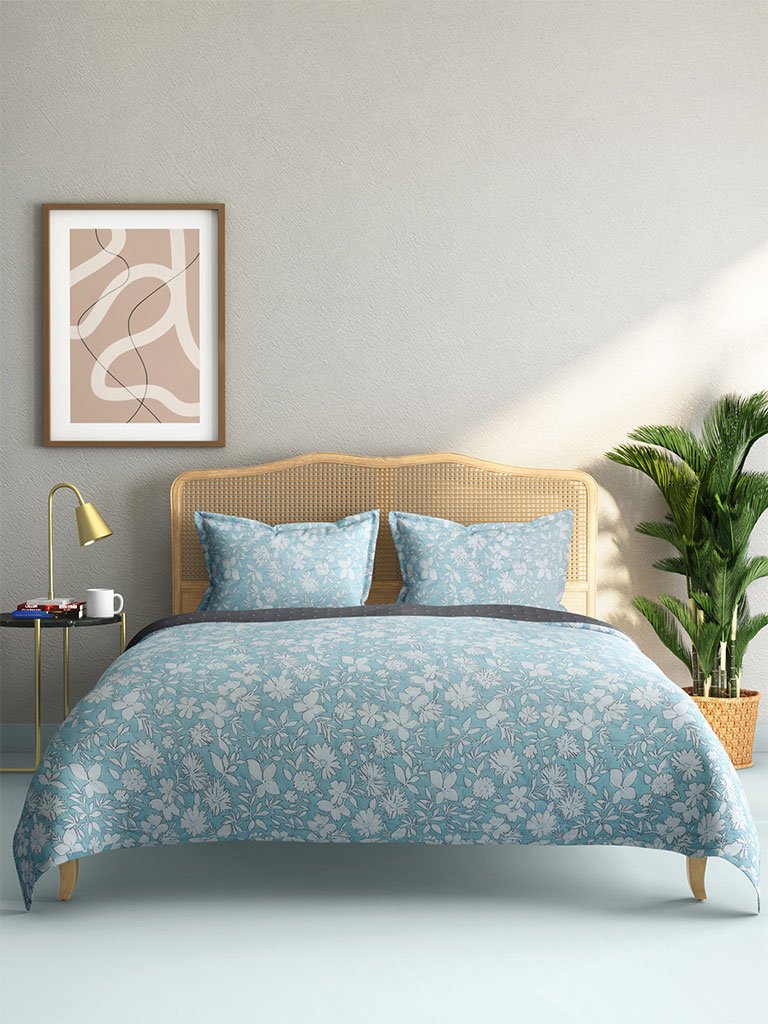Westside Home Light-Blue Tropical Print Double Quilted Bed Cover And Two Pillowcases Set