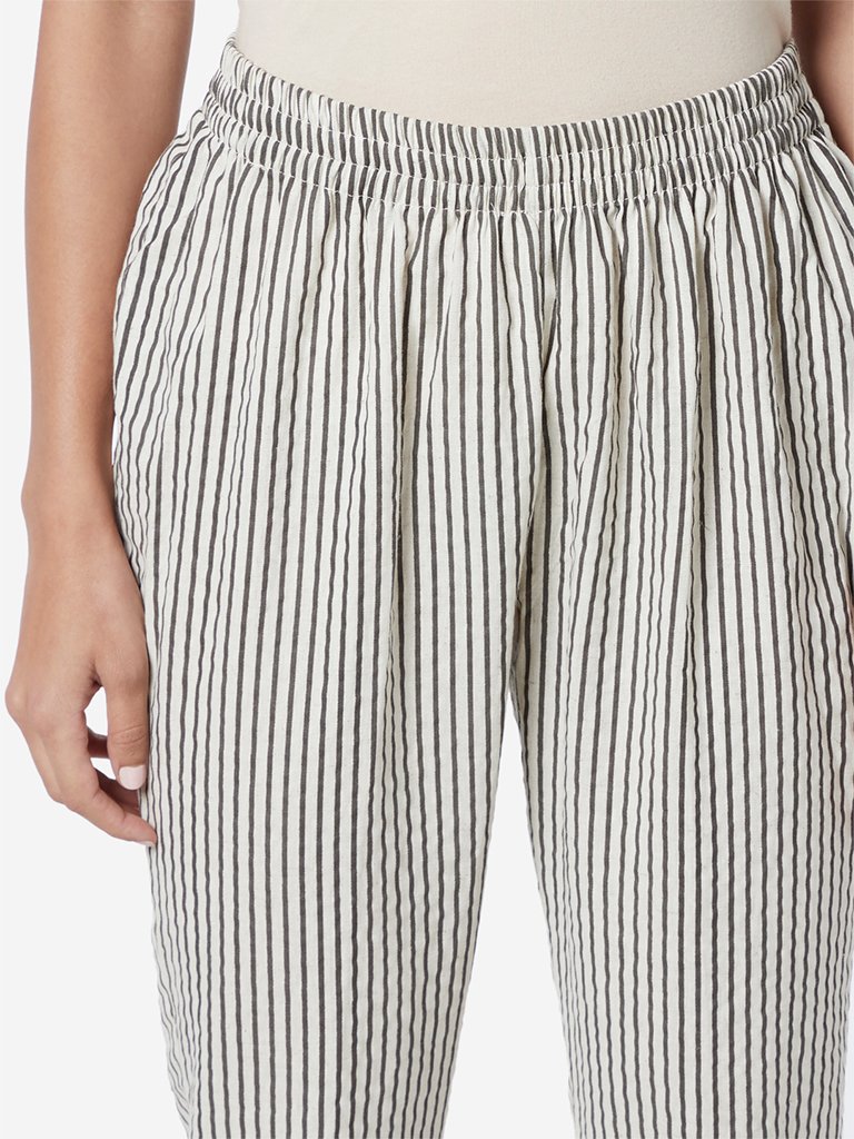 Utsa Grey Stripe Print Ethnic Pants