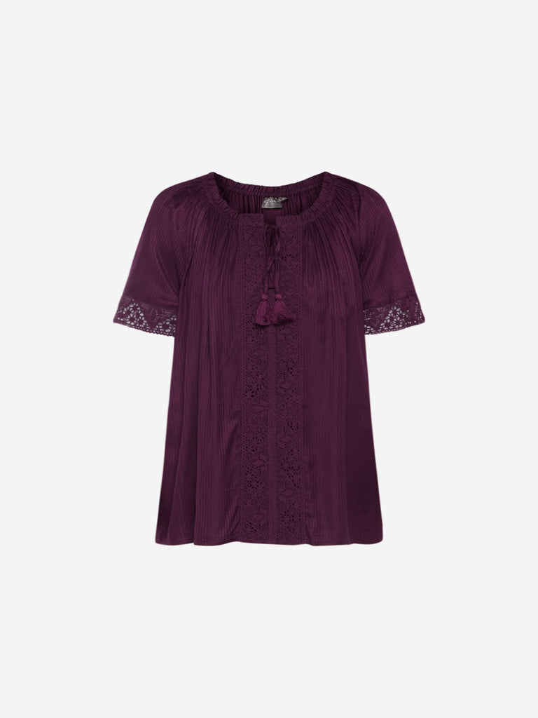 Gia Curve Berry Crochet Detailed Arva Top