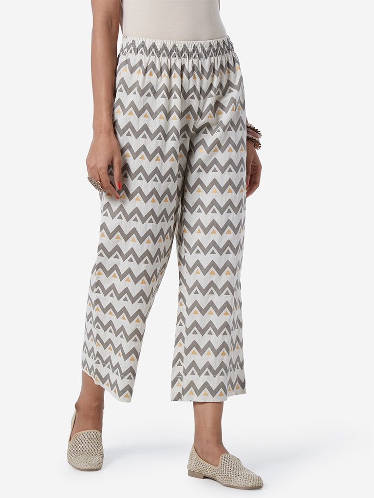 Utsa Off White Chevron Print Palazzos