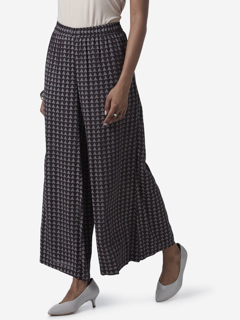 Zuba Black Triangle Print Palazzos