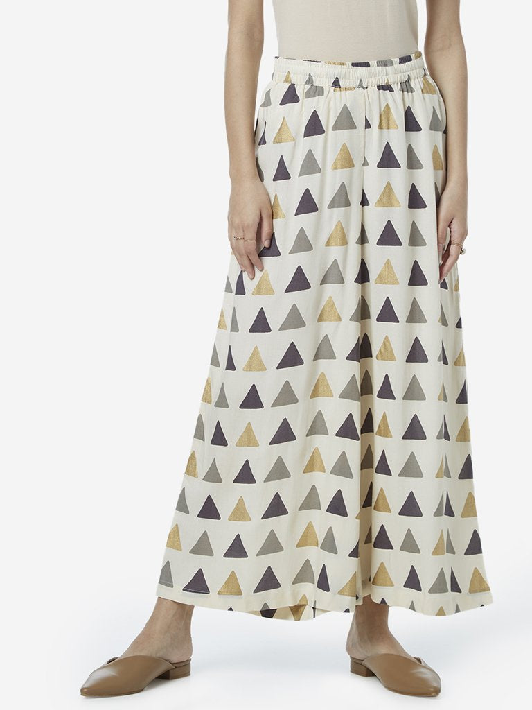 Utsa Off White Triangle Print Palazzos