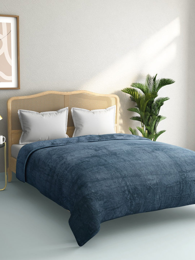 Westside Home Grey Double Quick-Dry Fleece Blanket