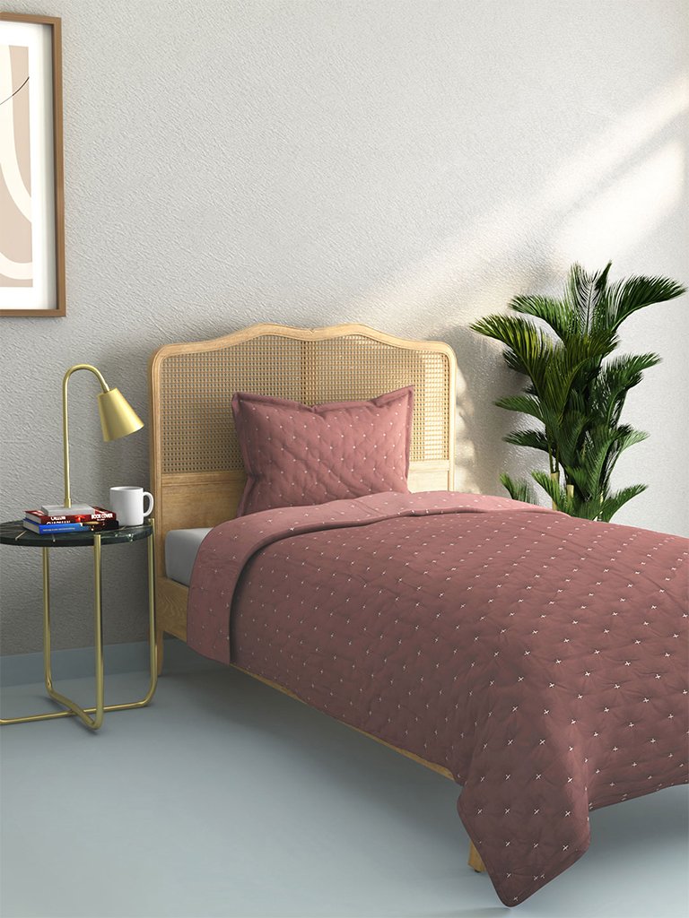 Westside Home Pink Embroidered Quilted Single Bedcover With Pillowcase