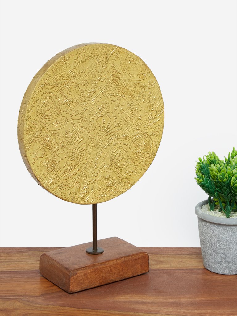 Westside Home Gold Metal Disc Stand Decor