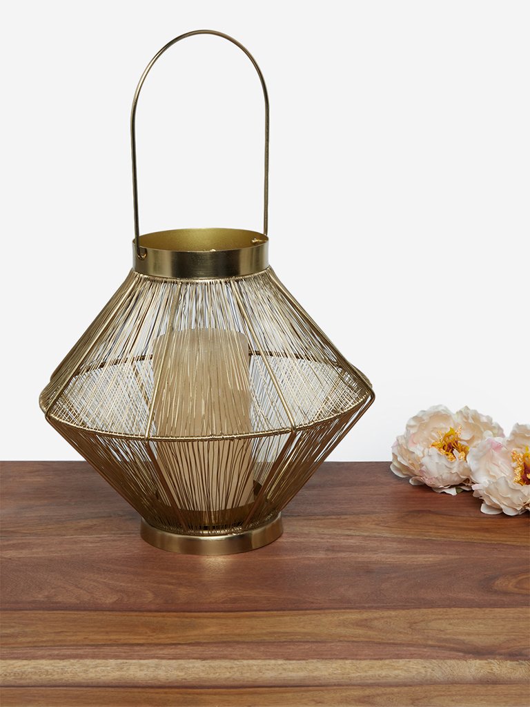 Westside Home Gold Diamond-Frame Wired Candle Stand