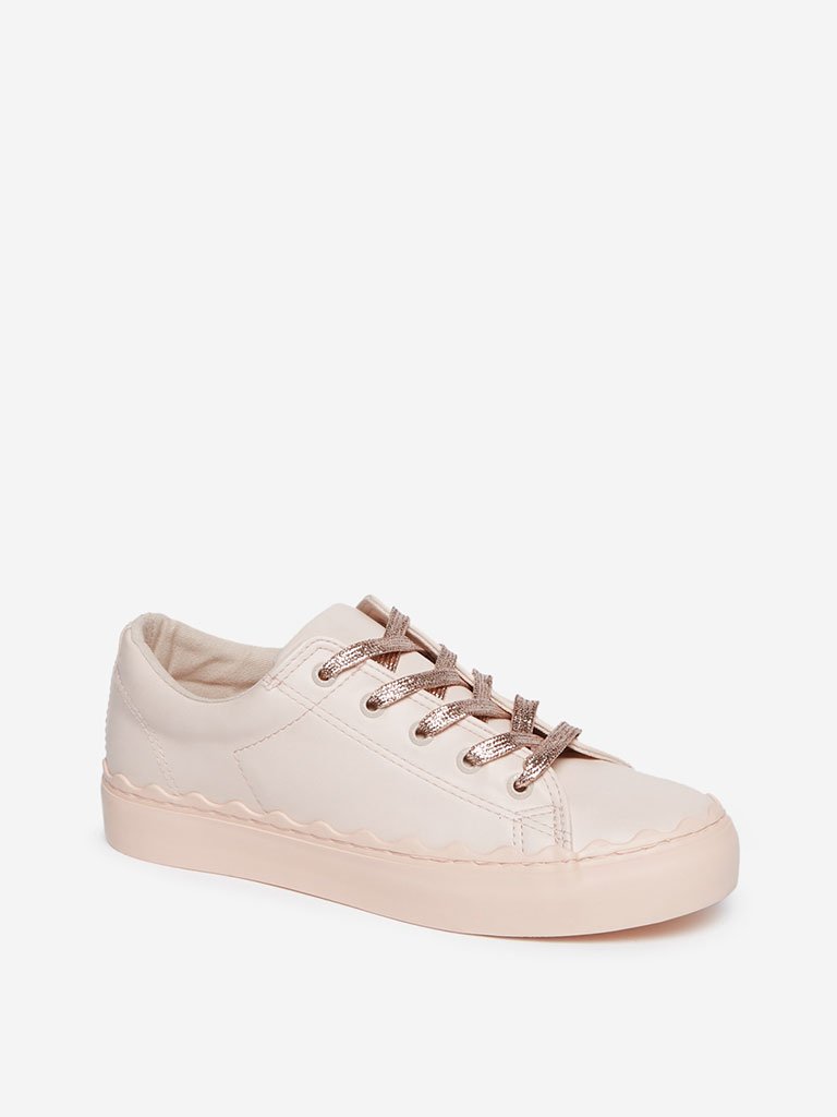 LUNA BLU Light Pink Scalloped Pattern Sneakers