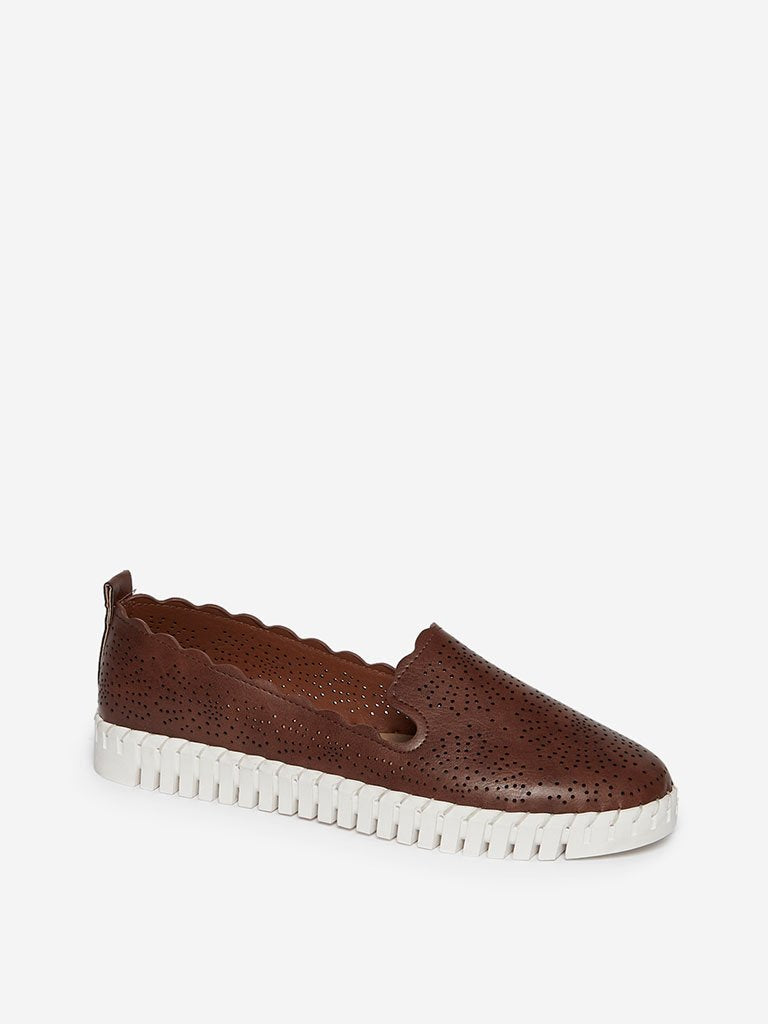 LUNA BLU Dark Brown Laser-Cut Loafers