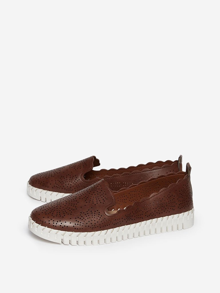 LUNA BLU Dark Brown Laser-Cut Loafers