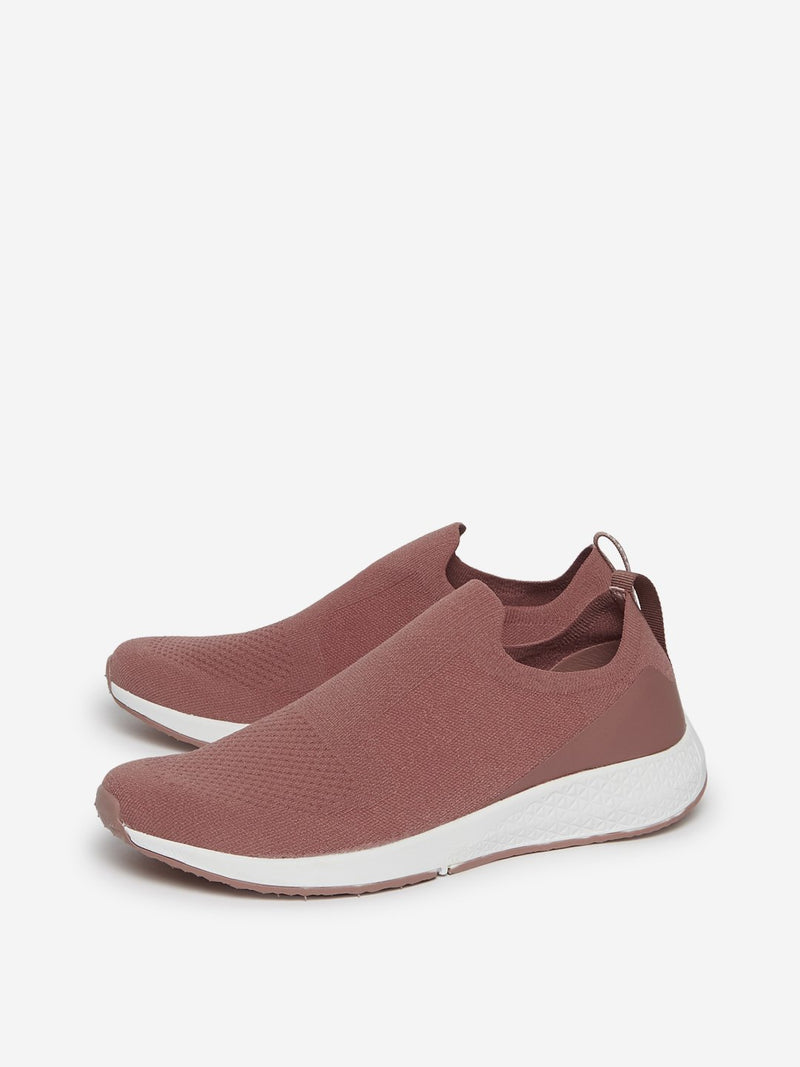 LUNA BLU Blush Pink Knitted Slip-On Sneakers