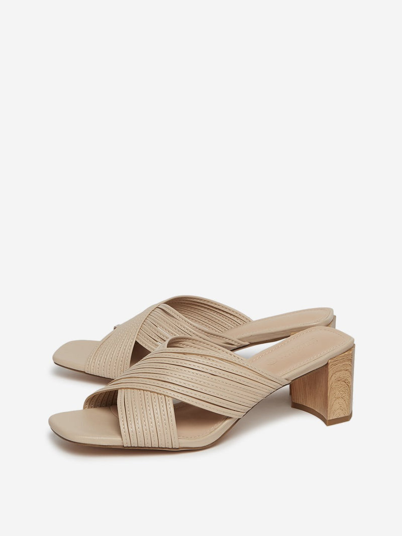 LUNA BLU Beige Criss-Cross Strap Sandals