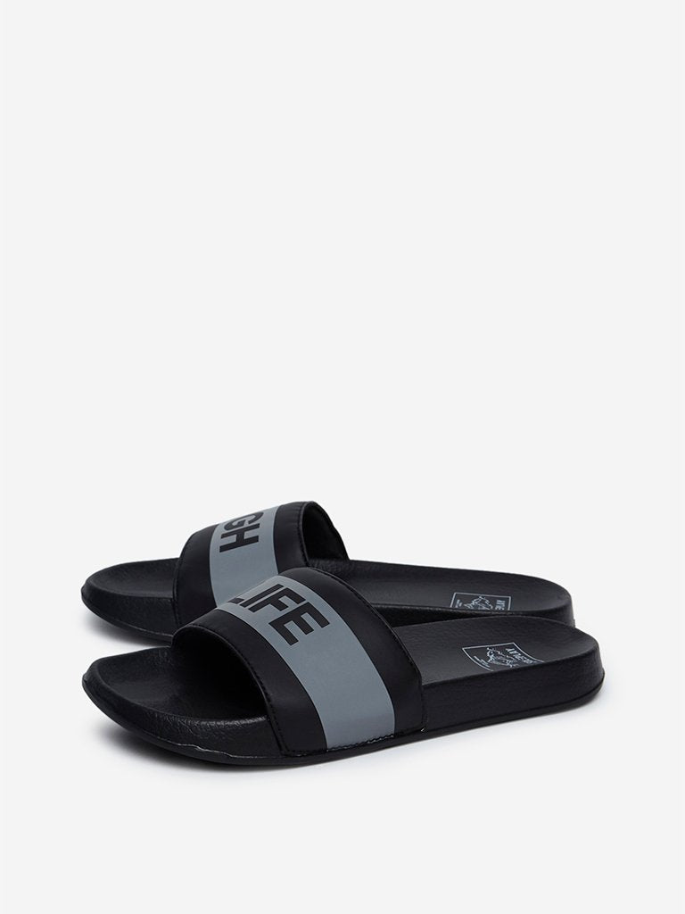 SOLEPLAY Black Typographic Print Slides