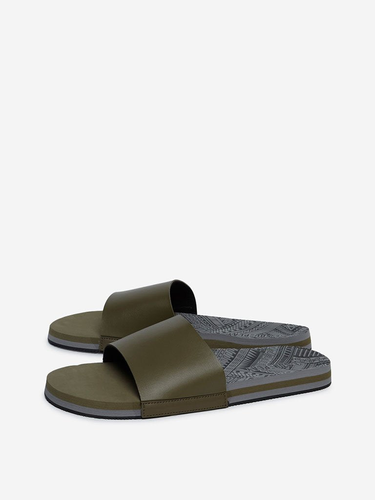 SOLEPLAY Sage Green Graphic Pattern Slides