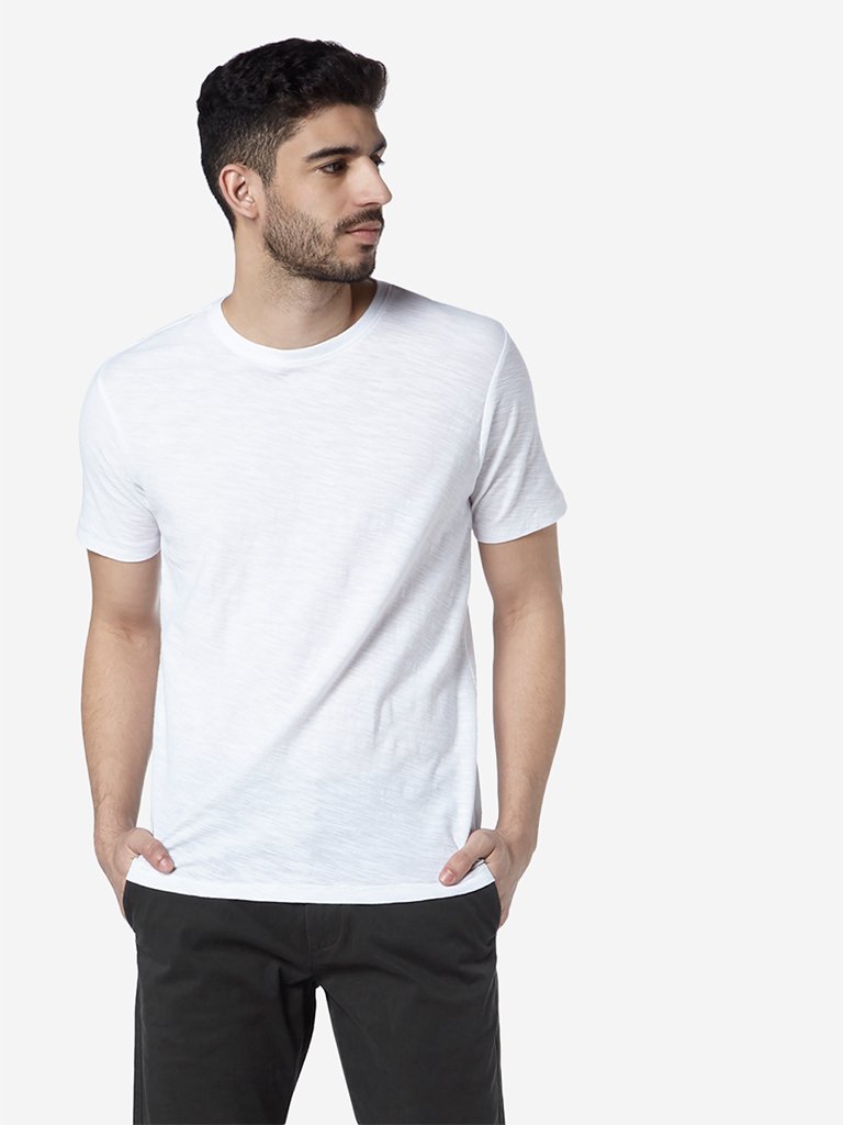 WES Casuals White Slim-Fit Crewneck T-Shirt