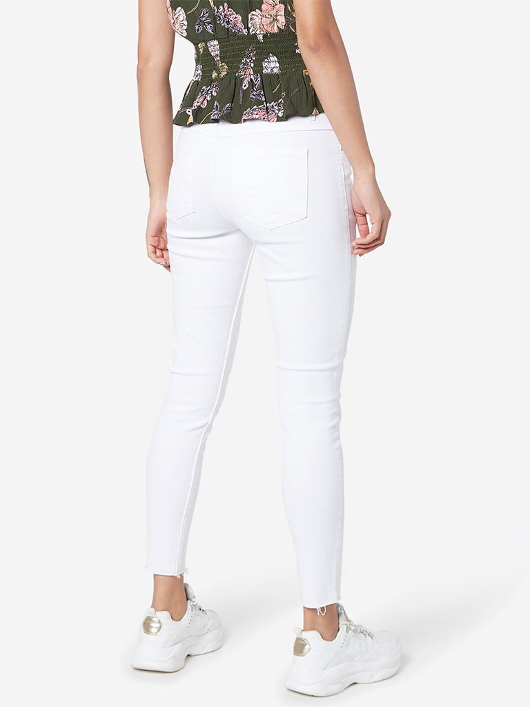 Nuon White Skinny Fit Mid Waist Jeans