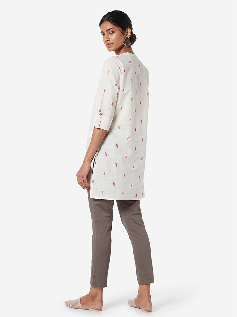 Utsa Red Weave Patterned High-Low Kurti