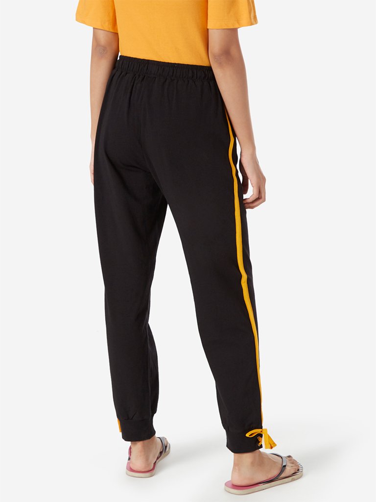 Wunderlove Black Tape Detailed Pyjama Joggers