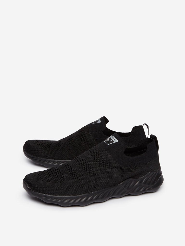 SOLEPLAY Black Slip-On Sneakers