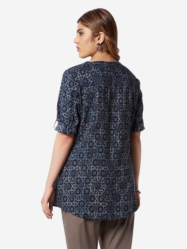 Diza Curve Indigo Floral Printed Ethnic Top