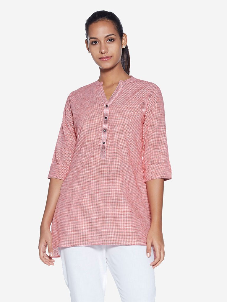 Utsa Red Gingham Checks High-Low Kurti