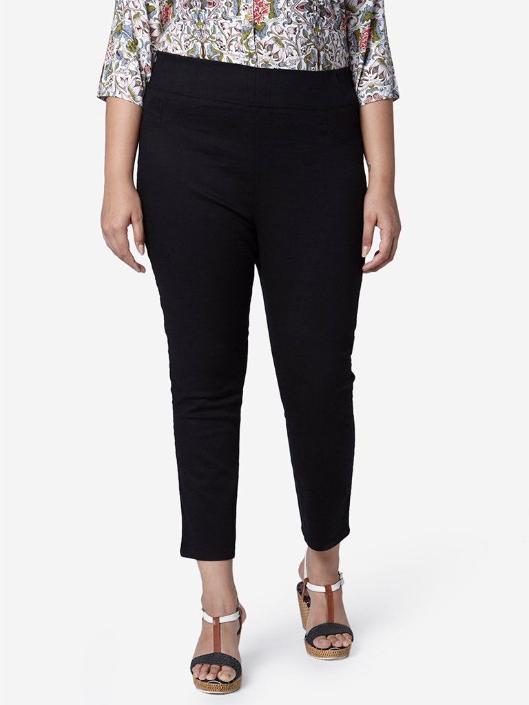 Gia Curve Black Cropped Jeans