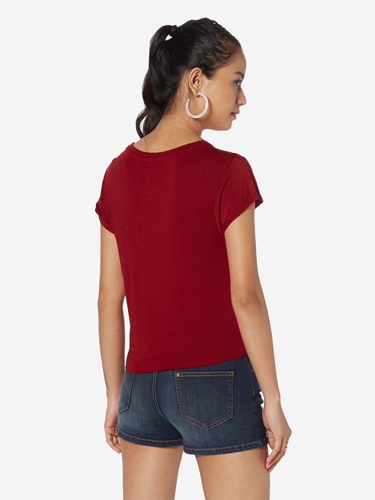 Nuon Red Olix Text Print T-Shirt