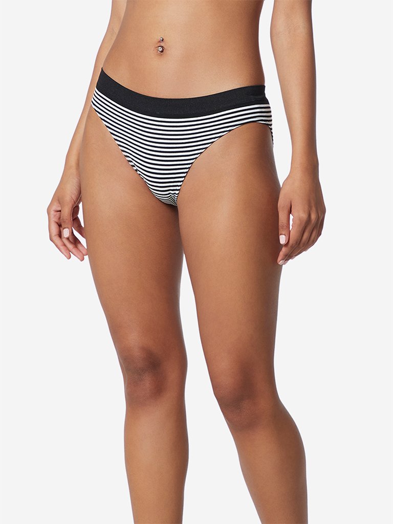 Wunderlove Black Striped Bikini Briefs