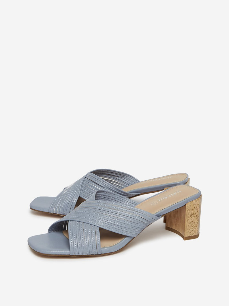 LUNA BLU Blue Criss-Cross Strap Sandals