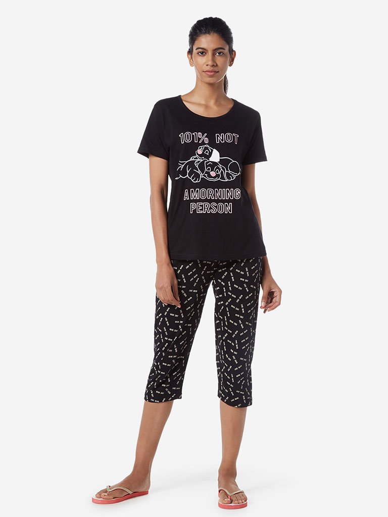 Wunderlove Black Printed T-Shirt And Capris Set
