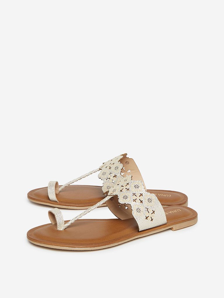 LUNA BLU Light Gold Kolhapuri Sandals