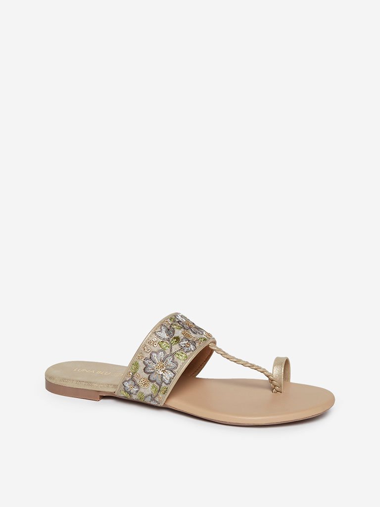 LUNA BLU Beige Embroidered Kolhapuri Sandals