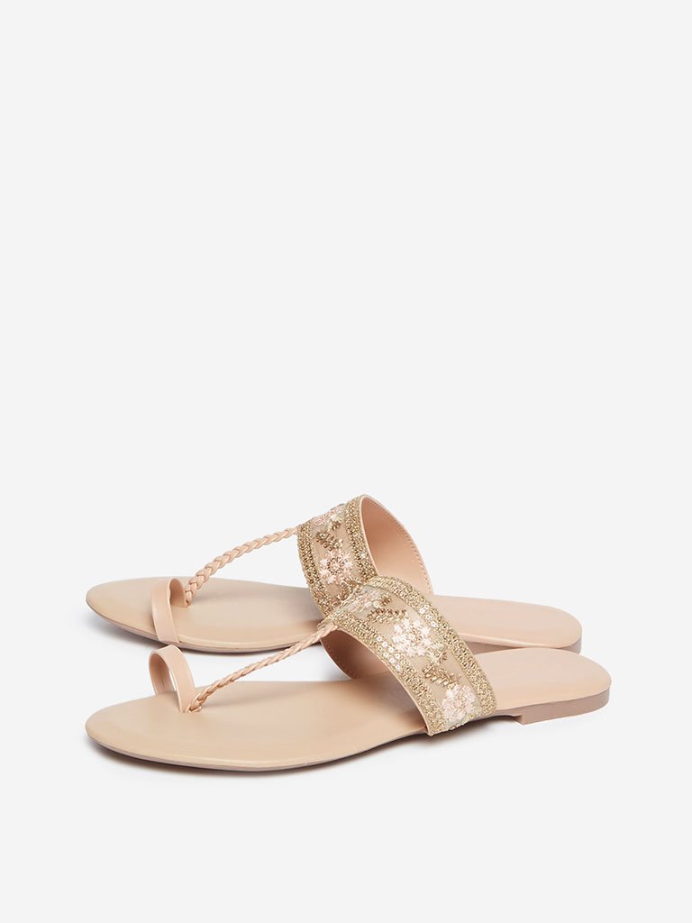 LUNA BLU Beige Embroidered Kolhapuri Sandals